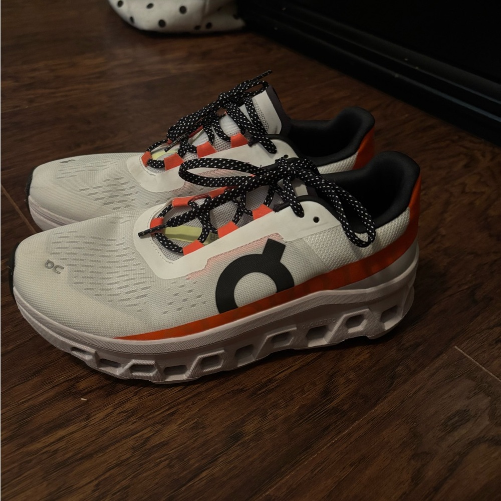 On Cloud tennis shoes